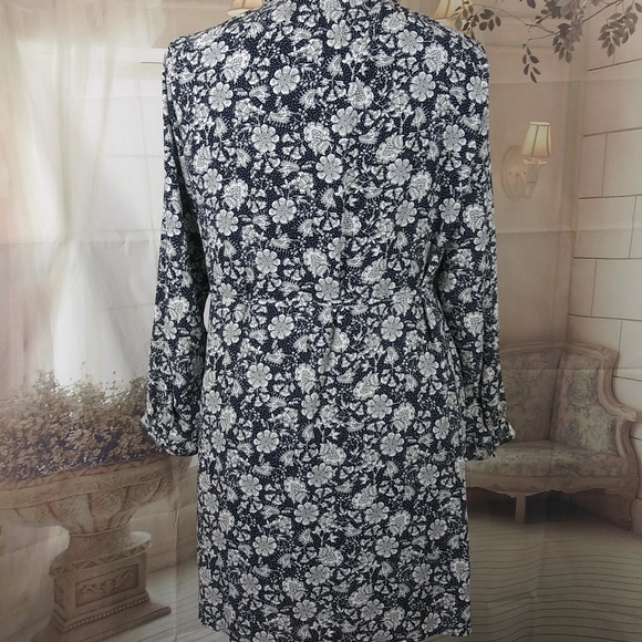 Loft Navy Floral Tie Waist Dress - Picture 8 of 8